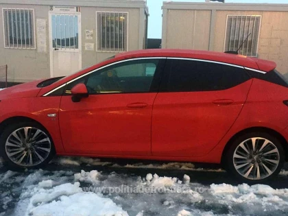 Autoturism căutat în Marea Britanie, depistat în vama Nădlac