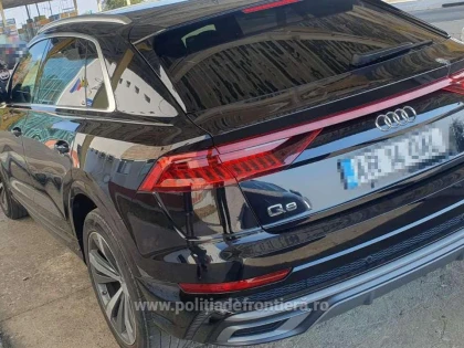 Autoturism în valoare de 40.000 euro, căutat de autoritățile din Italia, depistat la PTF Turnu