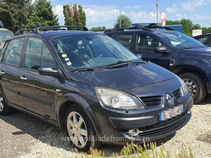 Autoturisme căutate de autoritățile din Olanda, Croația și Italia, descoperite la frontiera cu Ungaria