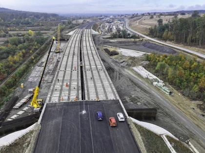 Avansează lucrările pe A1 Margina–Holdea. Structurile de pe șantier au ajuns la un progres de aproximativ 70%