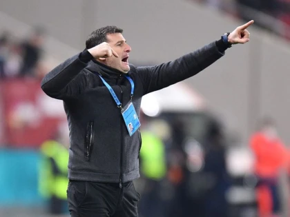 Balint i-a remarcat doar pe fanii rapidişti pentru atmosferă: “Unii jucători s-au speriat!” Nimic, în schimb, de utiştii veniţi de la Arad