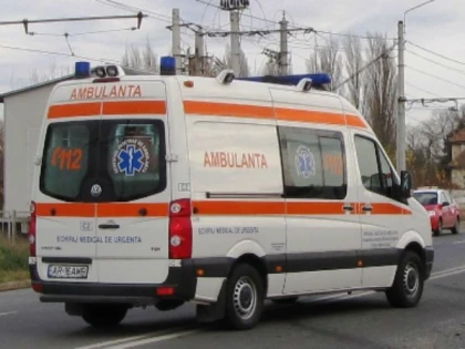 Bărbat bătut în plină stradă, în Sânmartin. Victima a ajuns în spital