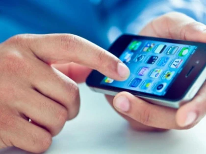 Bărbat de 65 de ani a furat un telefon de 3.600 de lei