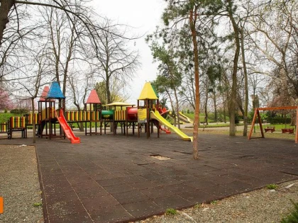 Bărbat de 69 de ani, amendat pentru... masturbare în parc