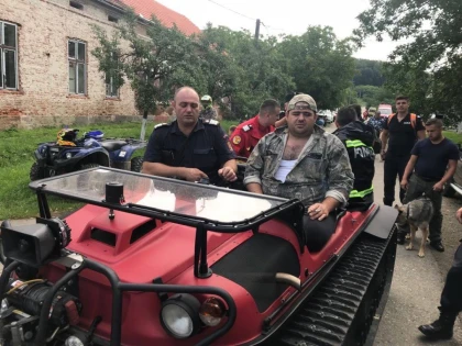 Bărbat de 72 de ani plecat de ieri după ciuperci, căutat în pădurile din jurul localității Milova
