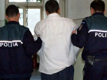 Bărbat din Dezna, prins după ce a furat șase baxuri de scutece