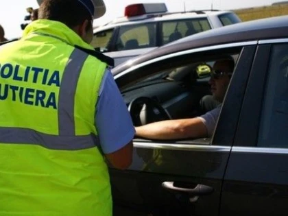 BĂRBAT DIN INEU, PRINS ÎN TRAFIC CU UN AUTOTURISM NEÎNMATRICULAT