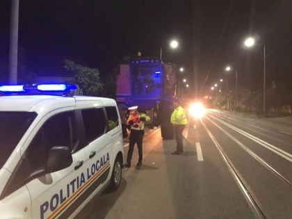 Bărbat din Sântana, prins conducând un utilaj agricol neînmatriculat