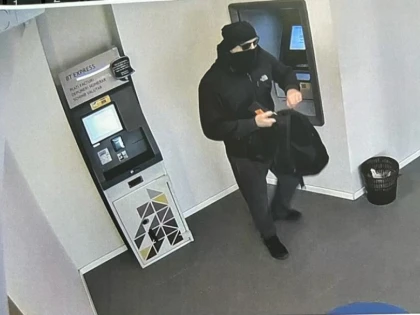 Bărbatul care și-a „adjudecat“ 6.000 de euro de la un bancomat din Timișoara, fără să fie banii lui, a fost prins