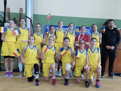 Baschetbalistele Gloriei se îndreaptă spre turneul final U15, iar luptătorii au luat medalii