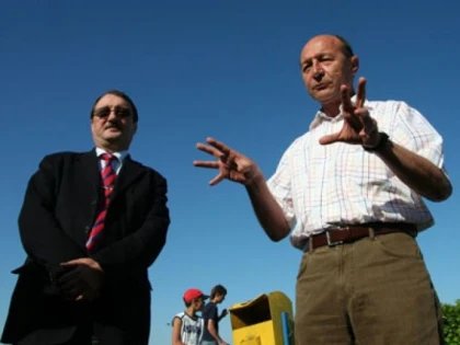 BASESCU: M-AS DUCE LA FRATELE MEU, AS VREA EXPLICATII, EU AM STIUT ALTA POVESTE