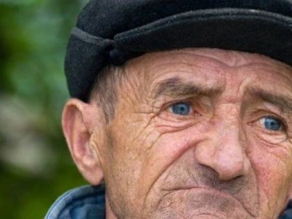 BĂTRÂNEȚE CHINUITĂ! ROMÂNII MUNCESC ȘI PÂNĂ LA 85 DE ANI