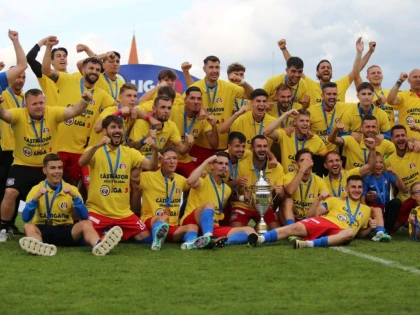 Bihorul revine după mulți ani în Liga a II-a, trei arădeni au promovat cu echipa din Ungheni!