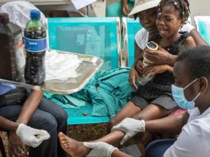 Bilanțul morților după cutremurul din Haiti se apropie de 2000