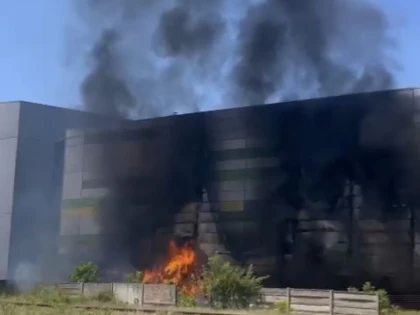Biroul de evidență a persoanelor funcționează cu un generator după incendiul de la mall