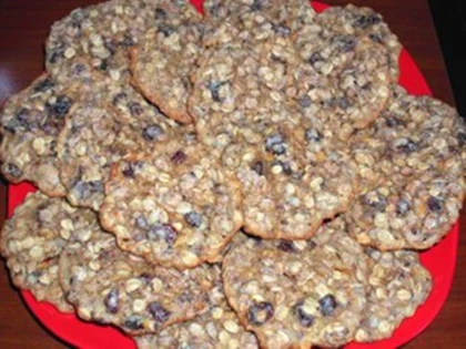 BISCUITI DE OVAZ CU STAFIDE