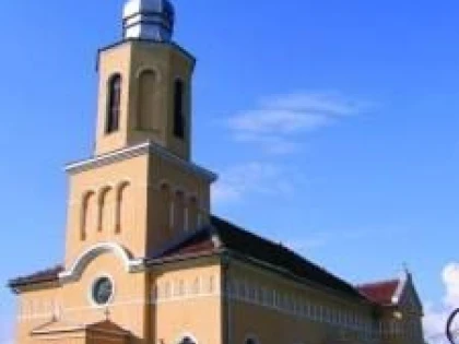 BISERICA DIN DONCENI - OAZĂ AUTENTICĂ DE SPIRITUALITATE AUTOHTONĂ