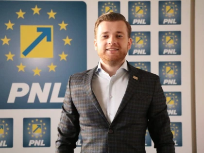 Bogdan Faur: „Tinerii reprezentaţi de vloggerul Selly trebuie luaţi în seamă!”