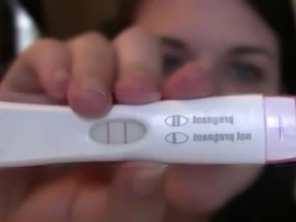BOLI CARE TE FAC SA CREZI CA ESTI INSARCINATA, DESI NU ESTI
