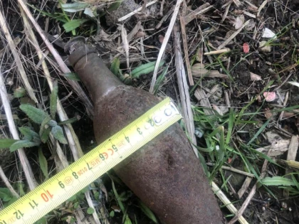 Bombă, gata să explodeze, găsită pe un teren agricol la Șomoșcheș