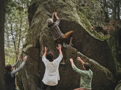 Bouldering - o aventură în aer liber