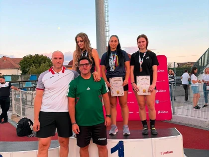 Briana Szabo, medalie de bronz la seniori, la doar 16 ani