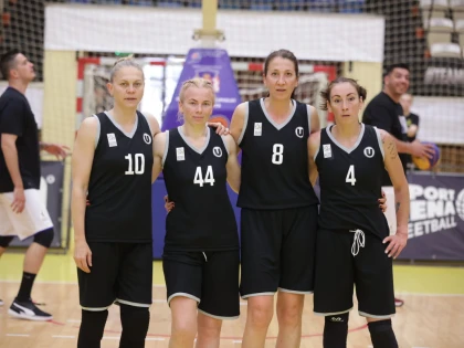 Brosovszky şi Mercea au făcut echipă pentru "U" la Naţionalele indoor, Manea a ieşit campioană!