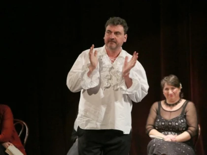 Bucurie și poezie - o nouă săptămână teatrală la Arad   