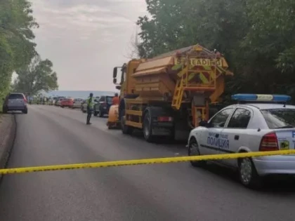 Bulgaria: 12 pasageri internaţi după un accident în care a fost implicat un autocar