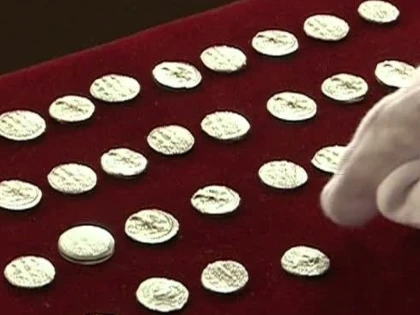 BUNURILE SUSTRASE DIN SITURILE ARHEOLOGICE ROMANESTI AU FOST RECUPERATE SI DEPUSE LA MUZEUL NATIONAL DE ISTORIE AL ROMANIEI
