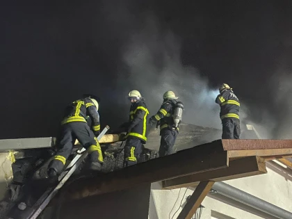 Cabană în flăcări, la Păiușeni