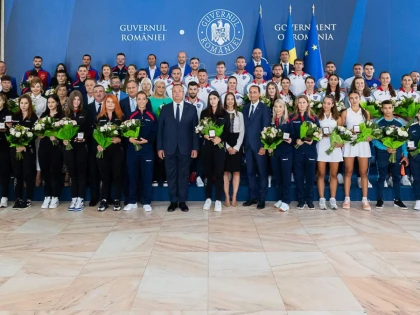 Cadeta de la CSM Arad, Alesia Sferlea, s-a numărat printre campionii recompensați la Guvern