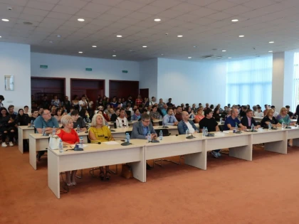 Campanie de informare a tinerilor instituționalizați