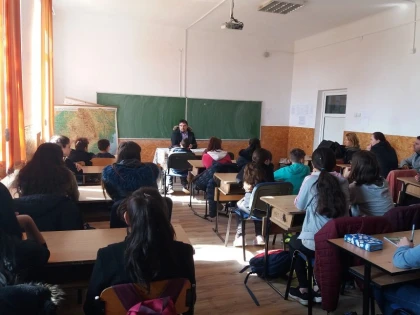 Campanie de informare și acțiuni cu scop preventiv în școlile din mediul rural, inițiate de DGASPC Arad