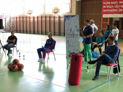 Campionii României au ajuns la Colegiul “Dimitrie Ţichindeal”!