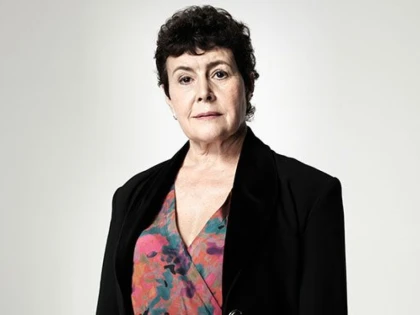Cancerul a mai făcut o victimă în lumea cinematografiei. Sara Coward a murit la doar 69 de ani