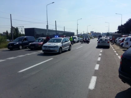 Carambol, în faţă la RAR. Cinci maşini au fost implicate