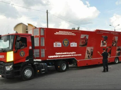 CARAVANA SMURD DE PREGĂTIRE A POPULAȚIEI AJUNGE LA ARAD
