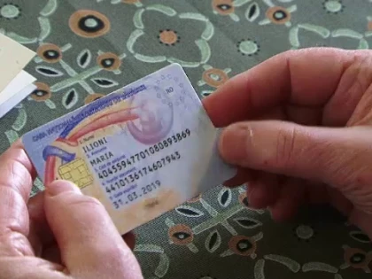 Cardul de sănătate, obligatoriu pentru anumite servicii medicale începând de astăzi