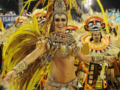Carnavalul de la Rio a dat startul petrecerii pe ritmuri de samba