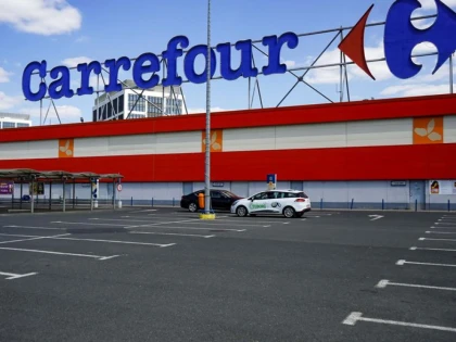 Carrefour își vinde operațiunile din România. Pavăl Holding, proprietarii Dedeman, preiau rețeaua de 478 de magazine