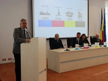 Carte-eveniment, la Consiliul Județean Arad