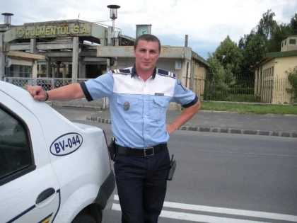 CÂT A CÂŞTIGAT MARIAN GODINĂ DIN CĂRŢI