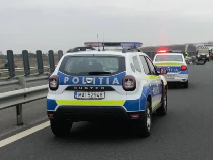 Cauza accidentului de azi dimineaţă de pe A1 a fost poleiul. Autostrada, blocată mai bine de două ore