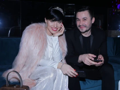 Ce a hotărât Adelina Pestrițu în privința nașterii