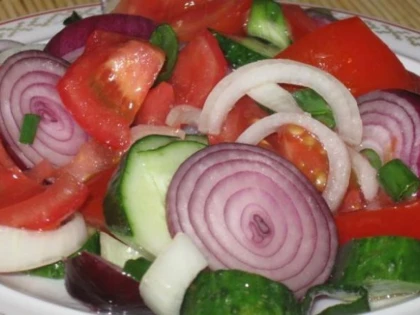 Ce combinații trebuie evitate în salate