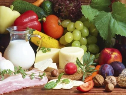 CE SE ASCUNDE IN SPATELE ETICHETEI DE PE AMBALAJ. ACESTEA SUNT IN REALITATE TERMENELE DE VALABILITATE ALE ALIMENTELOR PE CARE LE CONSUMATI ZILNIC