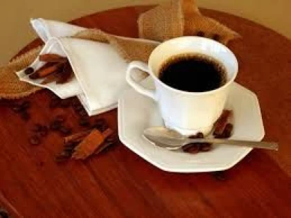 CE SE INTAMPLA DACA BEI CATEVA CAFELE PE ZI!