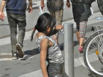 Cea mai scumpă stradă din Arad atrage zilnic foarte mulţi “turişti” (FOTO)