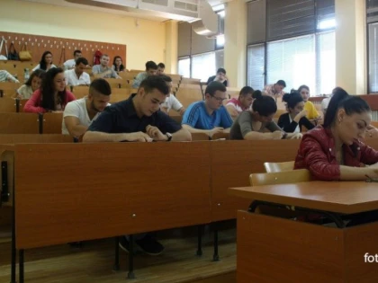 CEI MAI BUNI MATEMATICIENI DIN ARAD SE INTREC LA UN CONCURS ORGANIZAT LA TIMISOARA